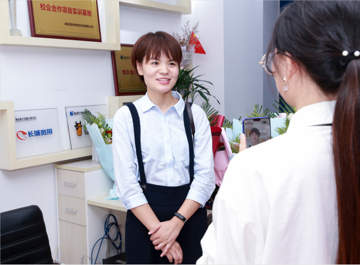 “有夢想就要為之努力，讓夢想綻放在行動(dòng)力中”