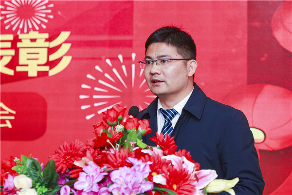 2020春季教學(xué)質(zhì)量月總結(jié)表彰暨教學(xué)研發(fā)部署大會(huì)隆重舉行！