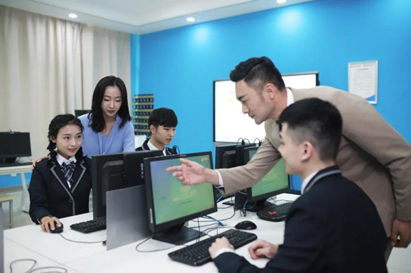 如果初<a href=http://njxh.cn target=_blank class=infotextkey>高中</a>畢業(yè)考不上怎么辦，別放棄，你還有這條路上可走