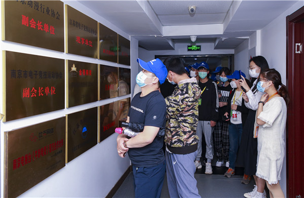 【南京新華五一試學(xué)營(yíng)】試學(xué)火爆，歡迎新同學(xué)來到南京新華~