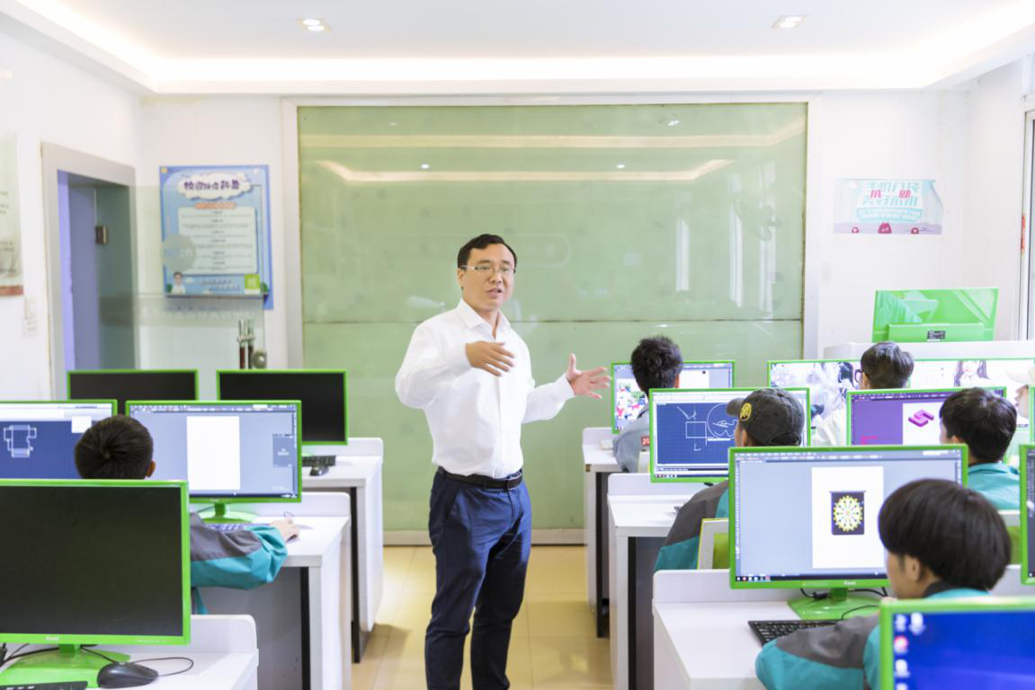 <a href=http://njxh.cn target=_blank class=infotextkey>專業(yè)</a>榜樣 | 砥礪前行 時代風(fēng)向！