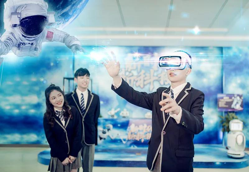 人人出彩 技能強(qiáng)國(guó)，新華邀你體驗(yàn)工匠精神