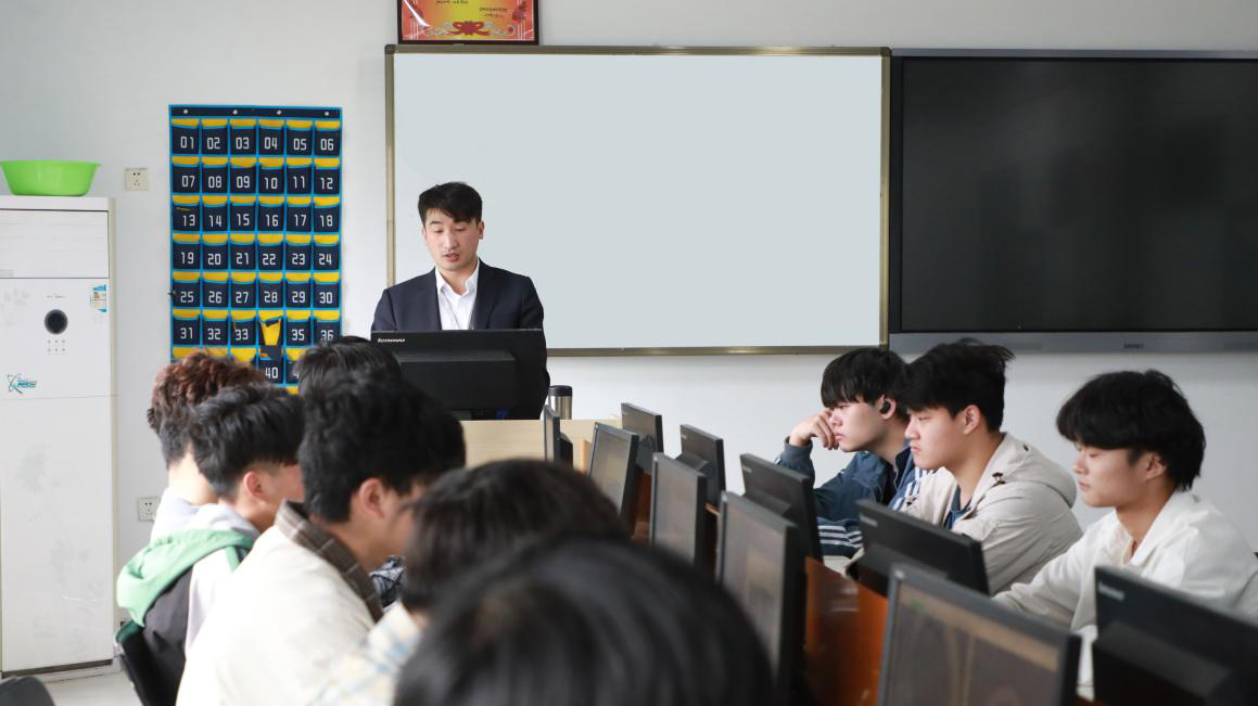 這個動漫火了！揭秘《新華小趣事》創(chuàng)作團隊背后的故事！