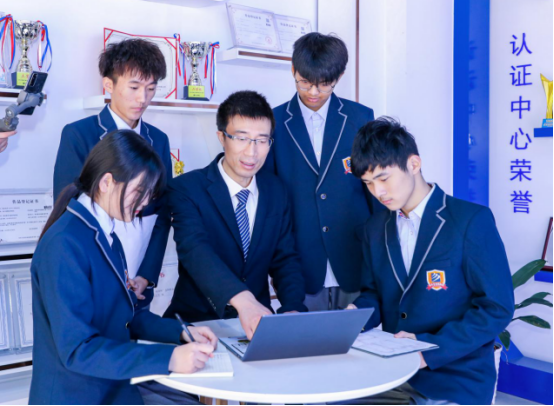 為熱愛而選擇，為選擇而執(zhí)著