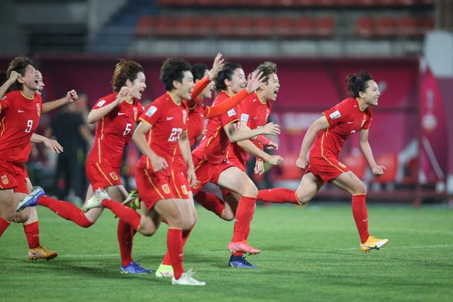 中國女足闖進亞洲杯決賽，滿滿的女性力量!
