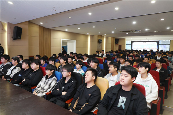 企業(yè)大咖進校園|構建校企交流平臺，助推雙方深度合作