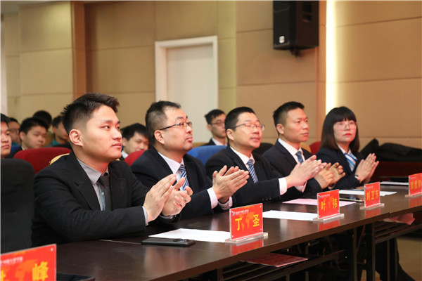 強化品質(zhì) 賦能未來|南京新華2023年“00后班級工廠”畢業(yè)綜合實訓表彰大會圓滿舉行