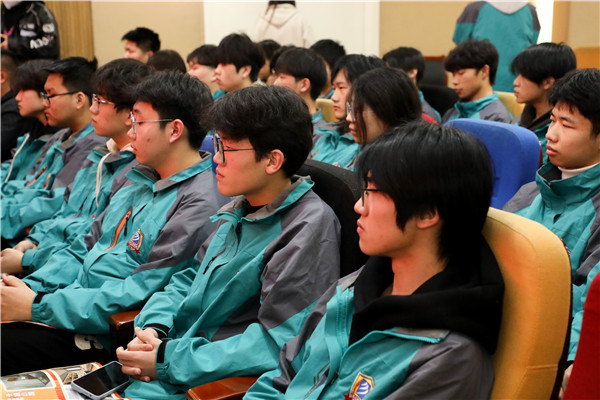 家校同心，共育英才| 南京新華3ds max階段課程結(jié)課答辯分享會(huì)暨家長(zhǎng)見證會(huì)