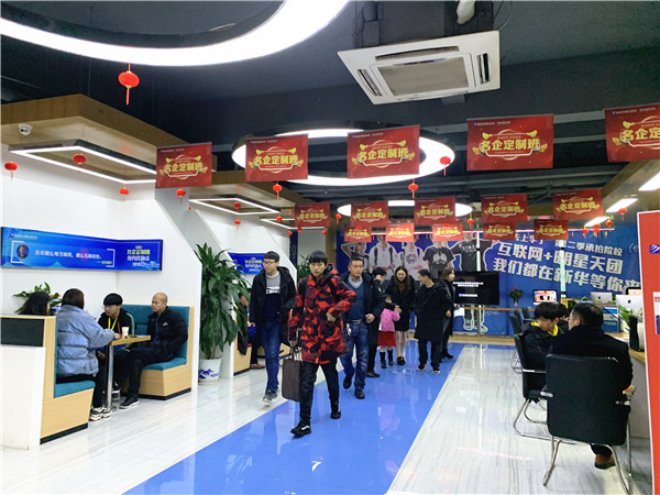 年前擇校，為啥家長都來南京新華實地考察？